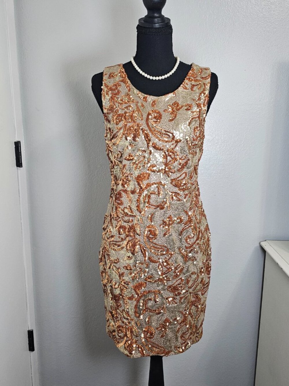 NEW Available Brown Beige Sequin Sleeveless Women's Cocktail Dress - Size Medium - Picture 3 of 7